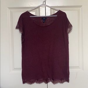Gap maroon shirt